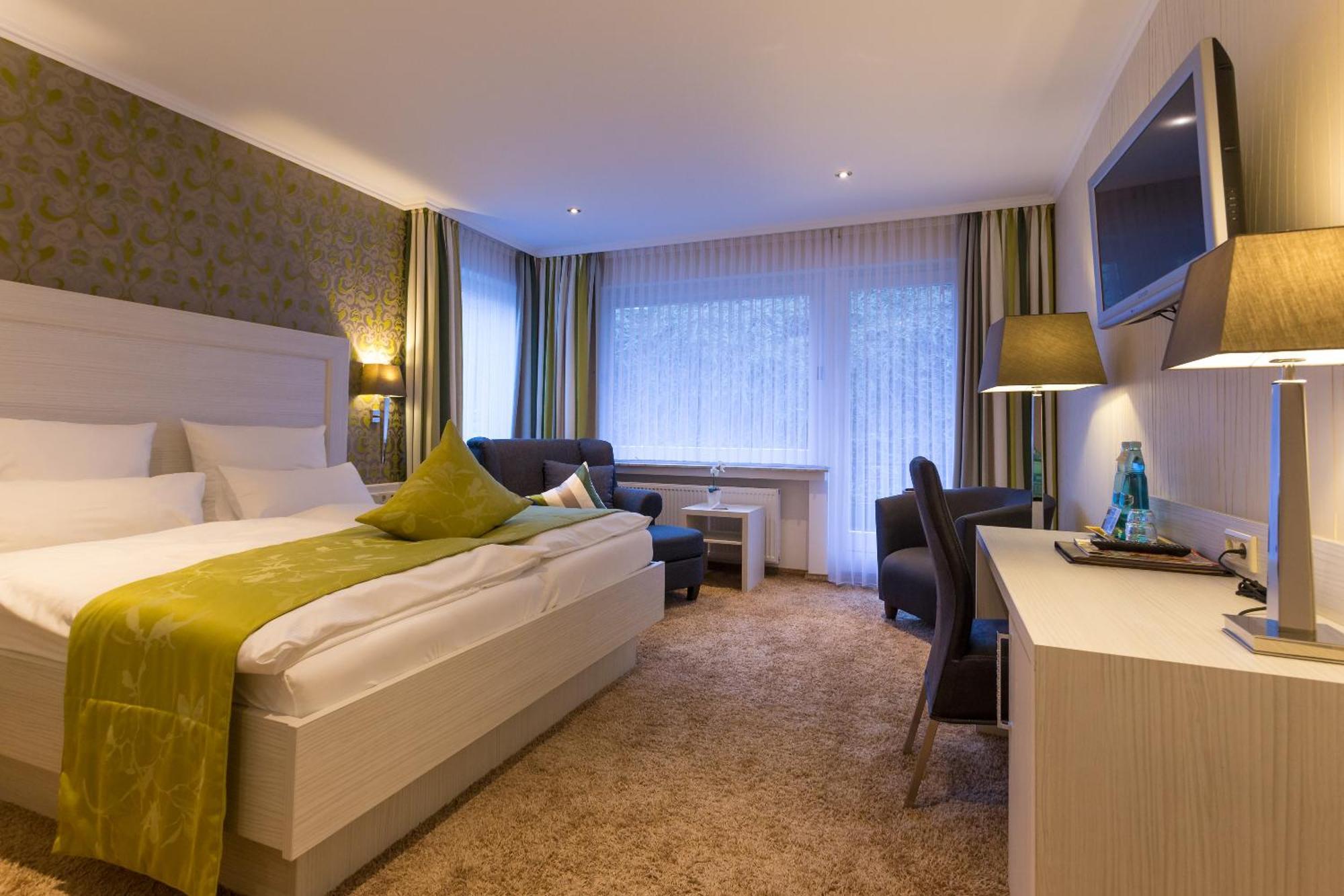 Hotel Garni Fuerst Von Waldeck Willingen  Esterno foto